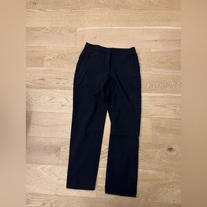 Lululemon on the move pant black size 4